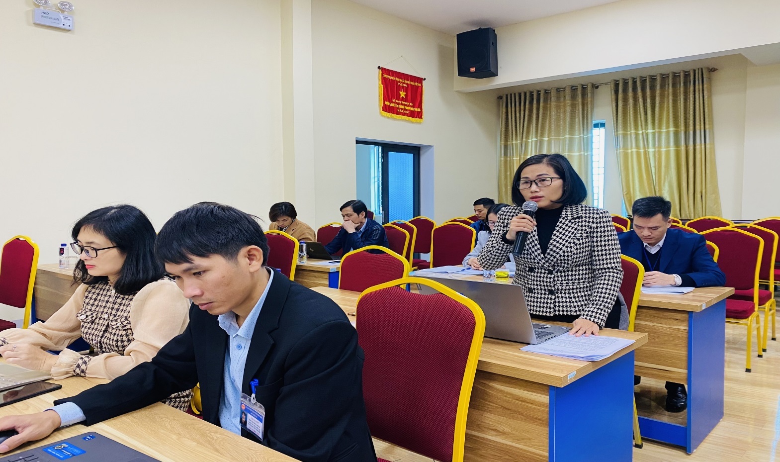 Hội thảo và khảo sát “Thực trạng tổ chức và hoạt động của cơ quan chuyên môn thuộc UBND cấp tỉnh cấp huyện” tại tỉnh Điện Biên