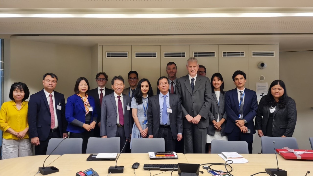 ĐOÀN NGHIÊN CỨU KHẢO SÁT CỦA BỘ NỘI VỤ TẠI VƯƠNG QUỐC ANH VÀ CỘNG HÒA PHÁP