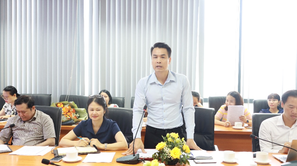 Hội nghị sơ kết 6 tháng đầu năm và triển khai nhiệm vụ công tác 6 tháng cuối năm 2023 của Viện Khoa học tổ chức nhà nước