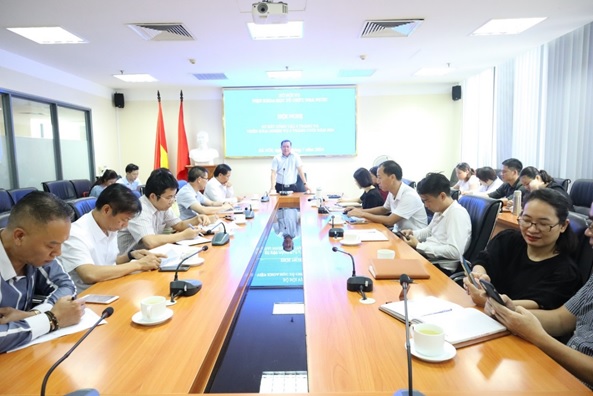 Hội nghị sơ kết 6 tháng đầu năm và triển khai nhiệm vụ công tác 6 tháng cuối năm 2024 của Viện Khoa học tổ chức nhà nước