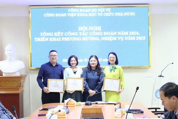 Hội nghị tổng kết công tác Công đoàn năm 2024 và triển khai phương hướng nhiệm vụ công tác năm 2025 của Công đoàn Viện Khoa học tổ chức nhà nước