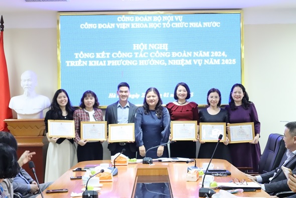 Hội nghị tổng kết công tác Công đoàn năm 2024 và triển khai phương hướng nhiệm vụ công tác năm 2025 của Công đoàn Viện Khoa học tổ chức nhà nước