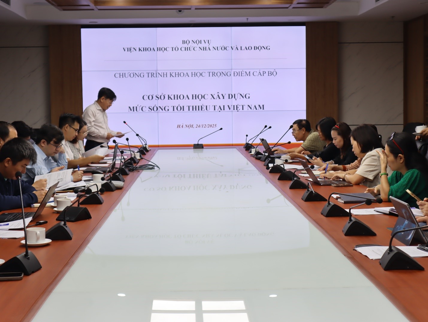 Hội thảo khoa học “Cơ sở lý luận và kinh nghiệm quốc tế về mức sống tối thiểu”