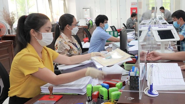 Thống nhất sử dụng Số định danh cá nhân làm mã định danh hồ sơ điện tử cán bộ, công chức, viên chức